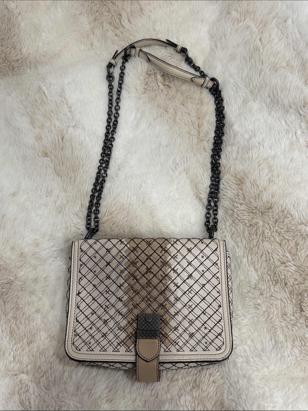 Bottega Veneta Beige Woven Crossbody Bag with Dark Chain